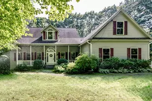 14 Fieldstone Dr, Hooksett, NH 03106 - Photo 1