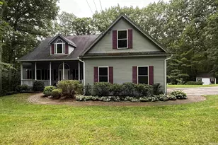 14 Fieldstone Dr, Hooksett, NH 03106 - Photo 1