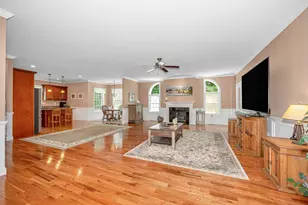 21 Irene&apos S Way, Seabrook, NH 03874 - Photo 9