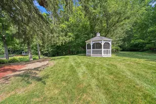 7 Chester Rd, Derry, NH 03038 - Photo 29