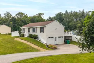 8 Brandywine Dr, East Kingston, NH 03827 - Photo 3