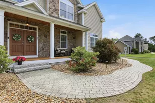 28 Lamplighter Ln, Salem, NH 03079 - Photo 5