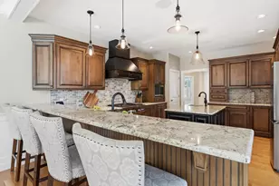 28 Lamplighter Ln, Salem, NH 03079 - Photo 13