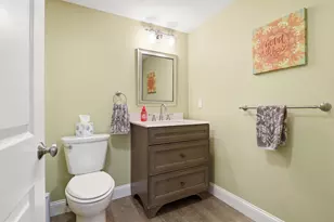 28 Lamplighter Ln, Salem, NH 03079 - Photo 47