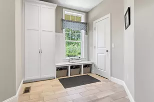 28 Lamplighter Ln, Salem, NH 03079 - Photo 19