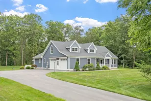 129 Gritstmill Rd, Fremont, NH 03044 - Photo 3