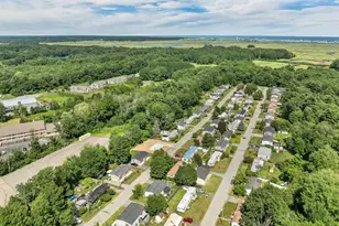 5 A St, Seabrook, NH 03874 - Photo 3