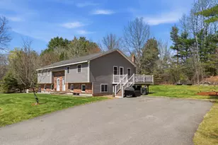 32 Tallant Rd, Pelham, NH 03076 - Photo 5