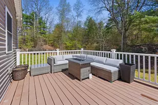 32 Tallant Rd, Pelham, NH 03076 - Photo 9