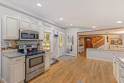 273 Main Street, Danville, NH 03819 - Photo 9
