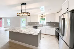 33 Murray Dr, Rochester, NH 03868 - Photo 5