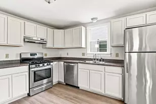 9 New York St, Dover, NH 03820 - Photo 7