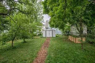 104 Kinsley St, Nashua, NH 03060 - Photo 5