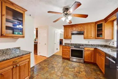 21 Century Lane, Litchfield, NH 03052 - Photo 5