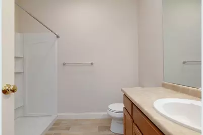 14-8 Carriage Way, Manchester, NH 03102 - Photo 13