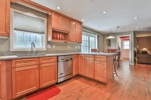 102 Ashmere Dr, Manchester, NH 03109 - Photo 21