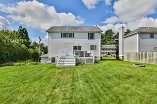 102 Ashmere Dr, Manchester, NH 03109 - Photo 7