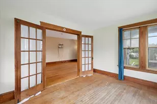 37 Laurel St, Newport, NH 03773 - Photo 9