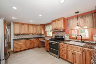 1 Gumpas Hill Rd, Pelham, NH 03076 - Photo 5