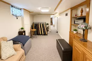 54 Commonwealth Ave, Springfield, VT 05156 - Photo 11
