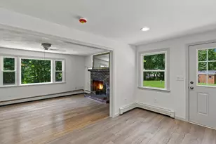 24 Julie Ave, Salem, NH 03079 - Photo 9
