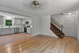 24 Julie Ave, Salem, NH 03079 - Photo 7