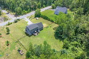 10 Meghan Dr, Sandown, NH 03873 - Photo 29