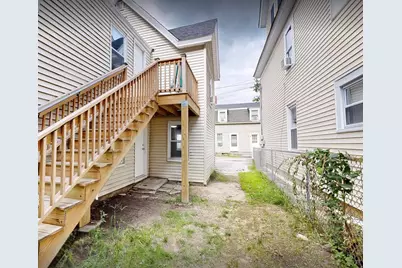 15 Stevens Avenue #1 &amp; 2 (aka 15 1/2 Stevens Avenue), Nashua, NH 03060 - Photo 3
