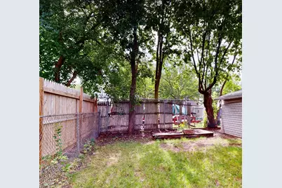 15 Stevens Avenue #1 &amp; 2 (aka 15 1/2 Stevens Avenue), Nashua, NH 03060 - Photo 5