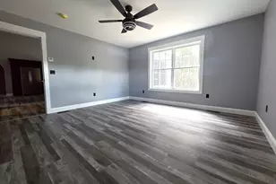 871 Salmon Falls Rd, Rochester, NH 03868 - Photo 17