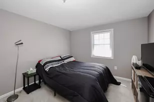 910 Elmwood Dr, Hudson, NH 03051 - Photo 21