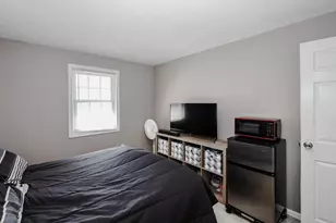 910 Elmwood Dr, Hudson, NH 03051 - Photo 23