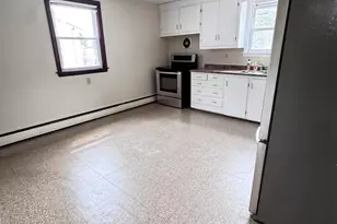 542 Merrimack St, Manchester, NH 03103 - Photo 7