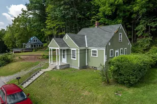 42 Mark St, Springfield, VT 05156 - Photo 5