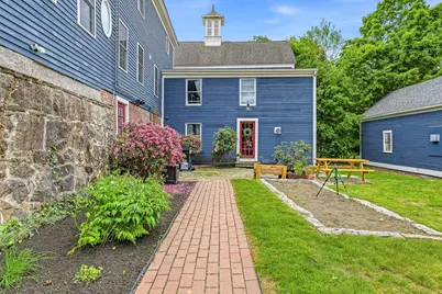 1 Old Manchester Road #A, Raymond, NH 03077 - Photo 5