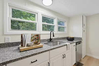 49 Ridgefield Drive, Nashua, NH 03062 - Photo 15