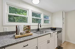 49 Ridgefield Dr, Nashua, NH 03062 - Photo 15