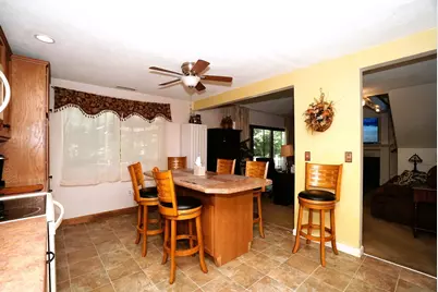 168 Coburn Woods Avenue, Nashua, NH 03063 - Photo 5
