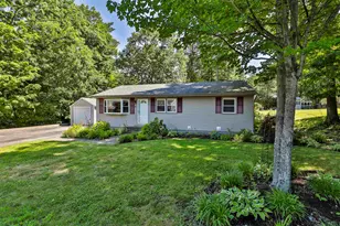61 Knollcrest Rd, Goffstown, NH 03045 - Photo 1