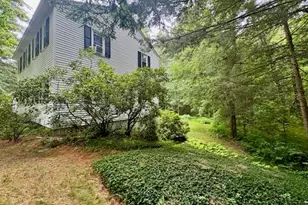 22 Blackberry Ln, Keene, NH 03431 - Photo 3