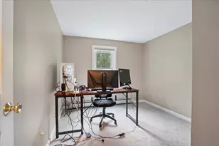 329 Whittier Dr, Fremont, NH 03044 - Photo 19