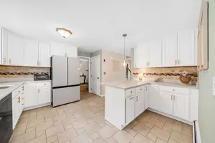 49 Hampton Falls Rd, Exeter, NH 03833 - Photo 5