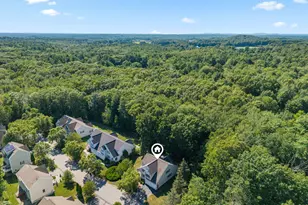 10 Cortland Ave, Stratham, NH 03885 - Photo 5