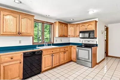 35 Route 111, Kingston, NH 03848 - Photo 25