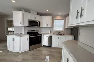 28 Pine St, Colebrook, NH 03576 - Photo 7