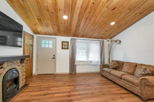 28 Mt Vernon St, Farmington, NH 03835 - Photo 9