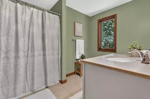 8 Seasons Ln, Londonderry, NH 03053 - Photo 29