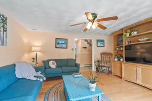 27 Reed St, Londonderry, NH 03053 - Photo 5
