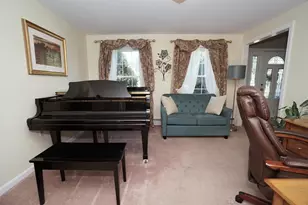7 Harmony Dr, Londonderry, NH 03053 - Photo 45