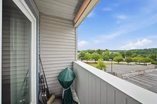 124 Eastern Ave, Manchester, NH 03104 - Photo 15